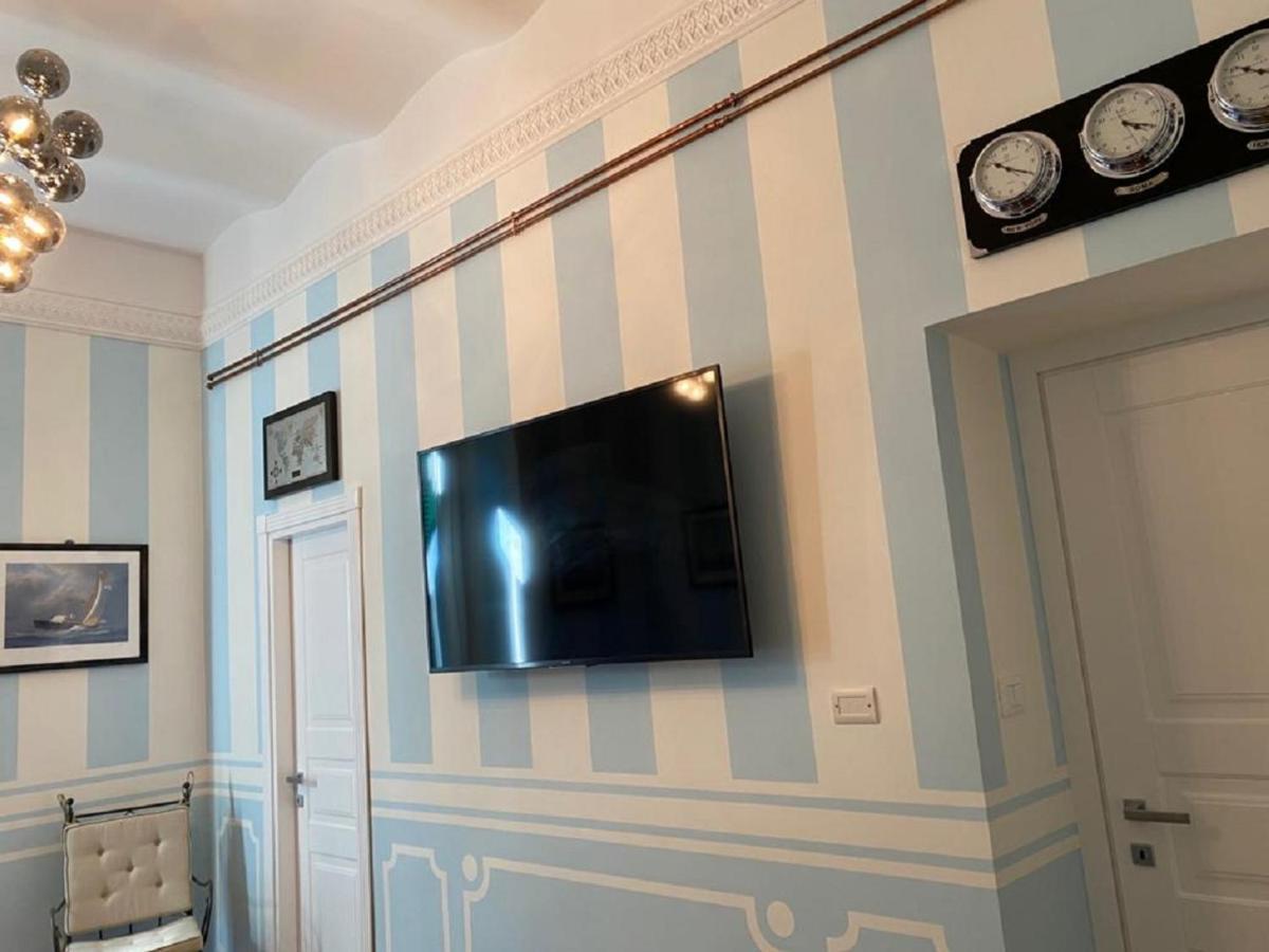 Готель Regal House Anzio 2 Екстер'єр фото