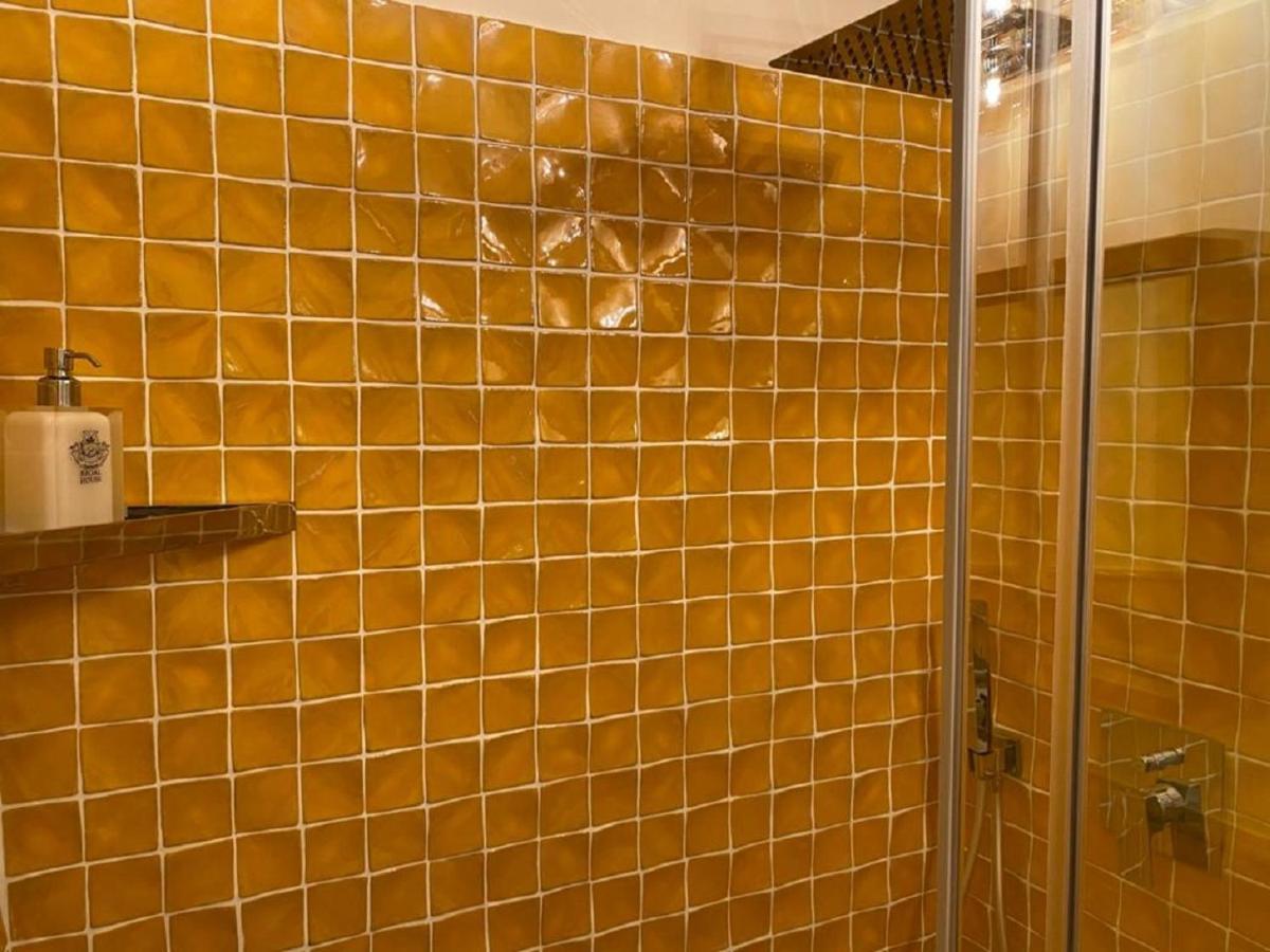 Готель Regal House Anzio 2 Екстер'єр фото