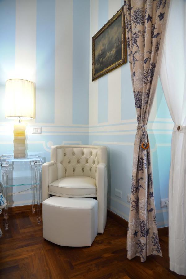 Готель Regal House Anzio 2 Екстер'єр фото
